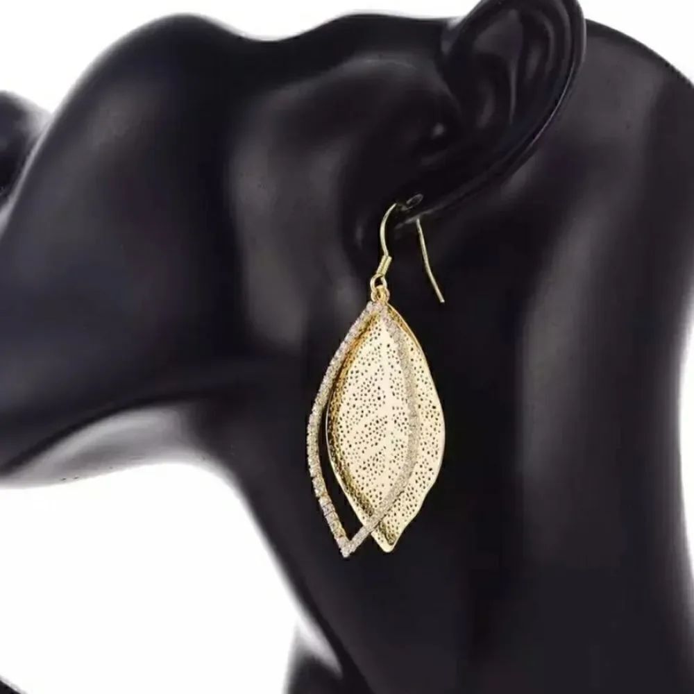 GOLDTONE w/Rhinestones Leaf Earrings